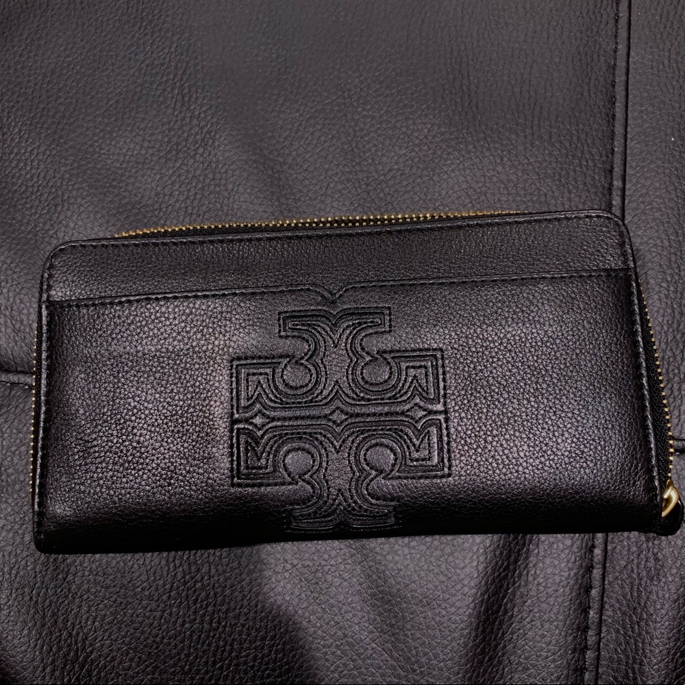 tory burch continental wallet